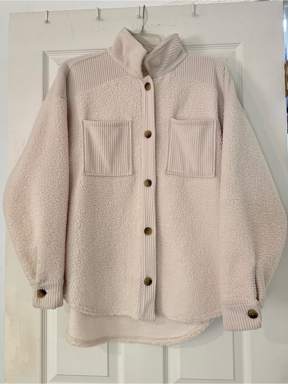 American Eagle Cream Button-Down Sherpa Shacket XS